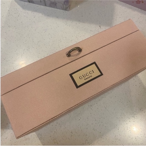 Gucci Beauty makeup Box - Picture 6 of 14